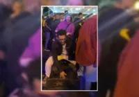 Casal imita macacos em roda de samba e polícia apura racismo; VÍDEO