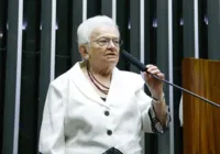 Deputada Luiza Erundina é internada após passar mal na Câmara