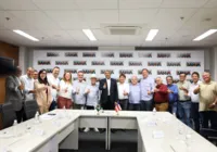 Em diálogo com municípios, Jerônimo recebe prefeito de Conde