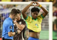 Aos 17 anos, Endrick iguala número de gols de Vini Jr. pela seleção