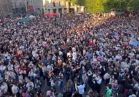 Esquerda surpreende na França; Extrema-direita fica em terceiro