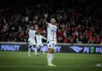 Everaldo desabafa após triunfo: "Não vamos fazer o que a torcida quer"