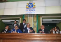 Ex-prefeito tenta derrubar lei de Muniz que proíbe sacolas plásticas