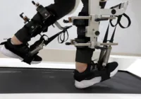 Exoesqueletos robóticos ajudam pacientes na recuperação motora