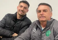 Filho de Bolsonaro ataca governador com homofobia: “Dá outra coisa”