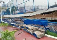 Forte chuva faz estrutura de complexo esportivo desabar em Salvador