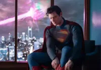 Fotos de set revelam uniforme completo do Superman em novo filme; veja