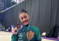 Ginasta Bárbara Domingos fatura bronze em etapa da Copa do Mundo