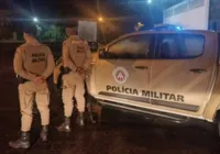 Ladrões assaltam loja de departamento e roubam arma de policial na RMS