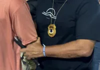 Homem é preso após ameaçar juíza com cabo de vassoura