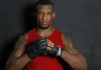 Jailton Malhadinho treina forte visando combate no UFC 302