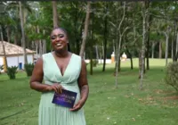 Jornalista baiana é a nova celebrante de “Casamento às Cegas Brasil”