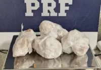 Jovem de 18 anos é presa com mais de 10 kg de drogas em ônibus na Bahia