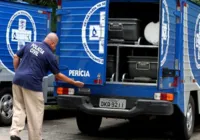 Jovem é achada morta com tiro na cabeça em garagem de casa na Bahia