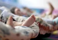 Jovem é preso suspeito de produzir vídeos de pornografia com bebês