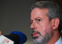 Em revide ao STF, Lira desengaveta PEC que limita decisões de ministro