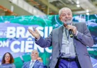 Lula critica governos anteriores por obras paralisadas