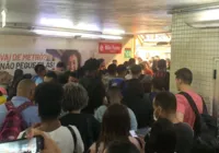 Vídeo: passageiros enfrentam lentidão com falha do metrô em Salvador