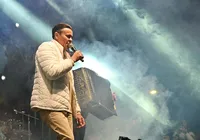 Mudou muito? Frank Aguiar faz nova harmonização facial