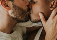 Pesquisa revela que 92% dos brasileiros beijam no primeiro encontro