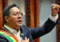 Presidente pede que bolivianos se mobilizem contra 'golpe de estado'