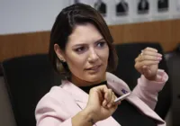 Processo de Michelle Bolsonaro contra presidente do PT ganha relator
