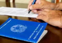 Quer trabalhar? SineBahia anuncia vagas para produção de calçados