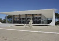 STF tem maioria para reconhecer que escola deve combater discriminação