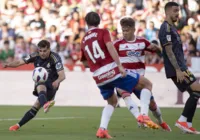Sem Vini Jr, Real Madrid goleia o rebaixado Granada pelo Espanhol