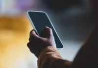 Planos de celular pós-pagos superam pré-pagos pela primeira vez