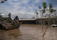 Sobe para 450 o número de municípios atingidos pelas enchentes no RS