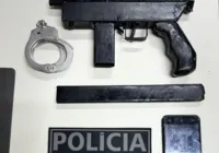 Submetralhadora é encontrada enterrada em quintal na Bahia