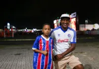 Torcida do Bahia vai "trajada" ao Parque: "Hoje tem triunfo"