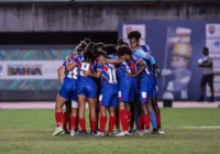 Treinador é preso após chamar jogadora do Bahia de 'macaca'