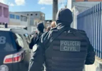 Três pessoas são baleadas em feira livre no interior da Bahia