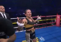 Vídeo: Em final de boxe, locutor erra e anuncia outra vencedora