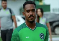 Vitória acerta a contratação do zagueiro Edu, ex-Goiás
