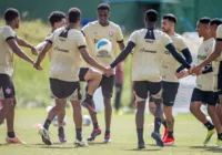 Vitória faz último treino antes de embarcar para enfrentar Fortaleza