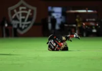 Vitória sofre gol no final, perde para o Flamengo e segue no Z-4 da Série A
