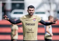 Vitória tem poucas opções para lateral-direita e deve buscar jogador