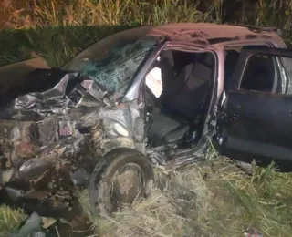 Acidente entre caminhão e carros deixa um morto e 8 feridos na BR-242