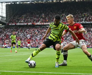 Arsenal vence Manchester United e retoma liderança na Premier League