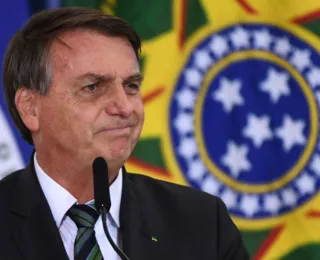 Bolsonaro critica descriminalização do porte de maconha: "Flechada"