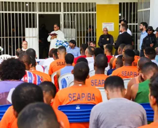 Dom Sergio faz missa em penitenciária de Salvador: "Trazer vida nova"