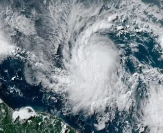 Caribe esta em alerta por tempestade tropical que pode virar furacão