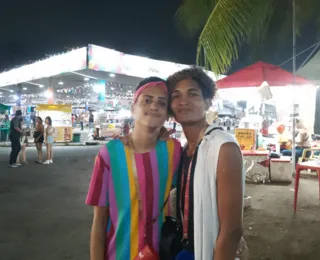 Casal gay curte São Pedro juntos há 4 anos: "Pique igual a carnaval"