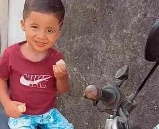 Criança de 4 anos desaparecida é encontrada morta dentro de piscina