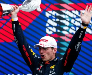 Debaixo de chuva, Verstappen acerta na estratégia e vence GP do Canadá