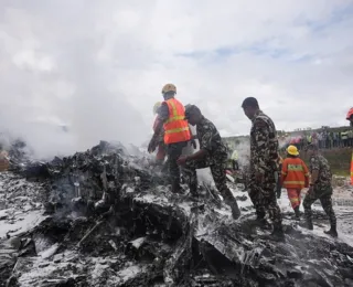 Dezoito pessoas morrem em acidente de avião no Nepal