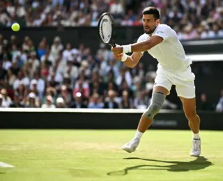Djokovic vence Musetti e vai enfrentar Alcaraz na final de Wimbledon
